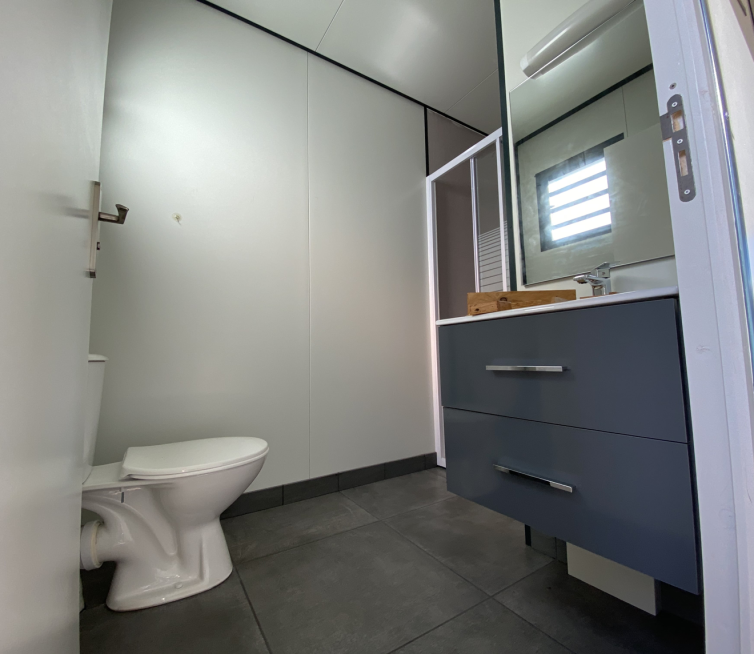 Sanitaire-Jipé-location3